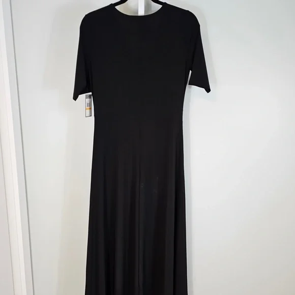 Chaus New York Black V-neck essential dress NWT - Picture 2 of 5